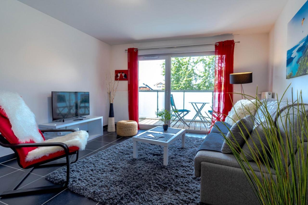 Le Coquelicot 3 Etoiles - Proche Vieille Ville, Calme & Confort Annecy Kültér fotó